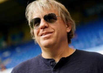 Todd Boehly cède ses parts dans Chelsea et Strasbourg